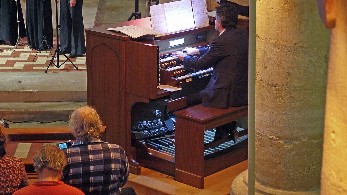 Pierre Lefranc à l'orgue